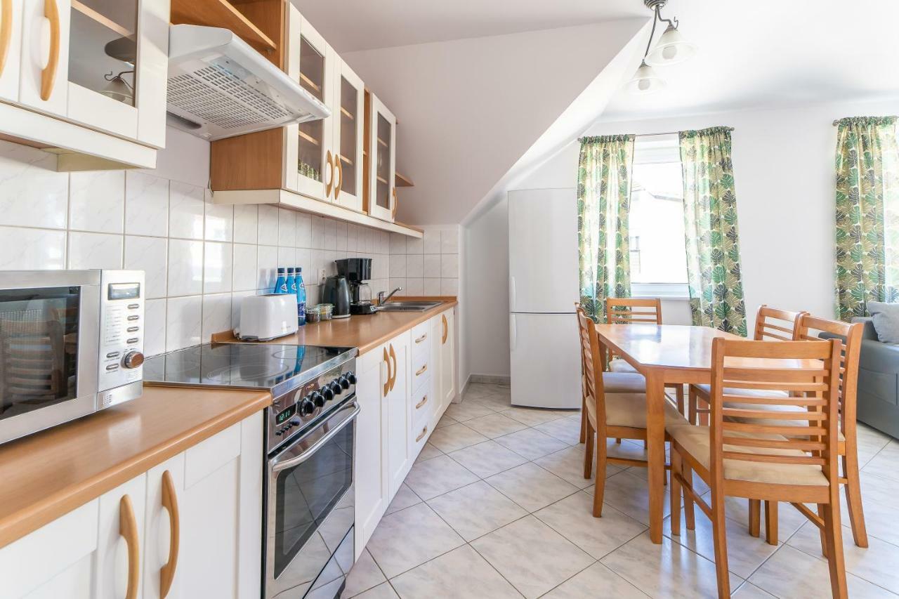 3-Bedroom Apartment Plac Neptuna By Noclegi Renters Miedzyzdroje Dış mekan fotoğraf